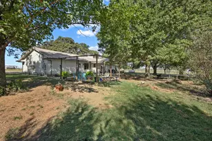 62 Sanders Rd, Whitesboro, TX 76273 - Photo 24