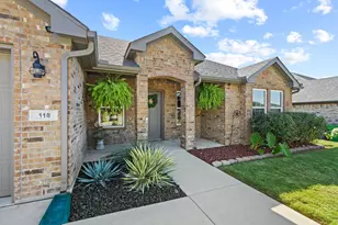 118 Texoma Mdws, Pottsboro, TX 75076 - Photo 2