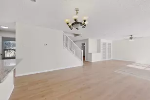 824 Willow Wood Dr, Cedar Hill, TX 75104 - Photo 14