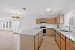 824 Willow Wood Dr, Cedar Hill, TX 75104 - Photo 10