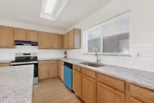 824 Willow Wood Dr, Cedar Hill, TX 75104 - Photo 12