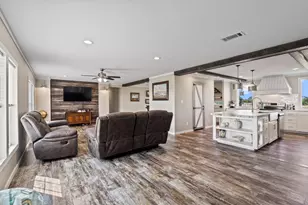 1717 E Lovers Ln, Bells, TX 75414 - Photo 2