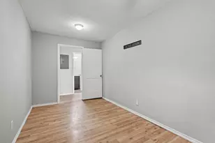 701 W Hull St, Denison, TX 75020 - Photo 2