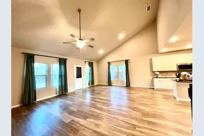 633 Hidden Cove Drive, Princeton, TX 75407 - Photo 6