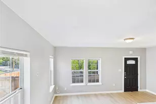 823 Havendon Cir, Dallas, TX 75203 - Photo 8