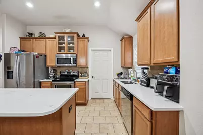 705 Bayshore Drive, Mansfield, TX 76063 - Photo 4