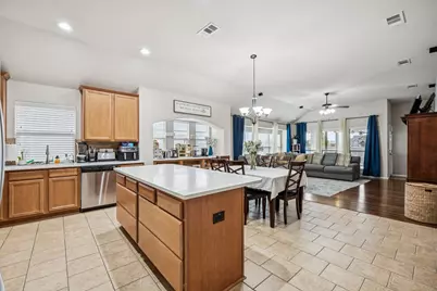 705 Bayshore Drive, Mansfield, TX 76063 - Photo 2