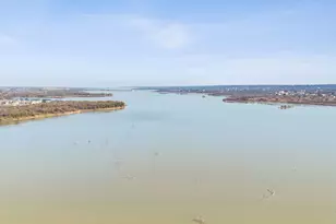 705 Bayshore Dr, Mansfield, TX 76063 - Photo 32