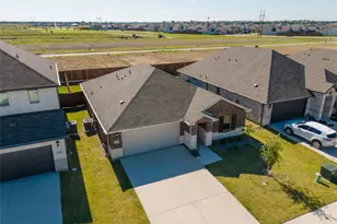 1332 Los Olmos Ln, Crandall, TX 75114 - Photo 2