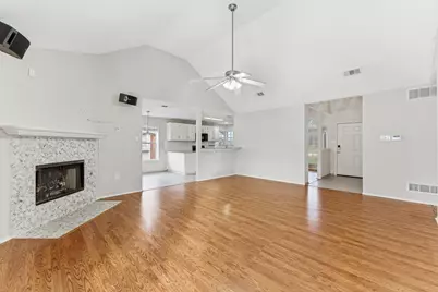 2060 Heather Glen Drive, Lewisville, TX 75067 - Photo 16