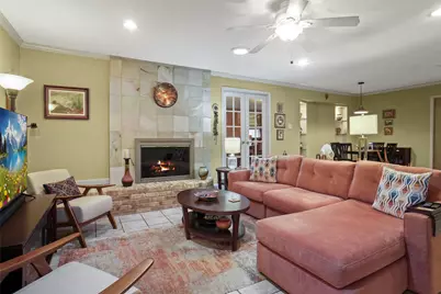 2847 Oak Forest Drive, Grapevine, TX 76051 - Photo 2