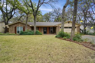 2847 Oak Forest Dr, Grapevine, TX 76051 - Photo 1