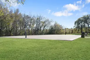 2824 Greenway Dr, Burleson, TX 76028 - Photo 34