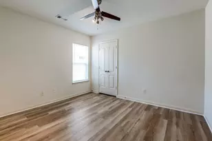 219 Magnolia Dr, Princeton, TX 75407 - Photo 8