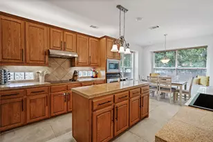 3002 Oaklawn Ct, Arlington, TX 76001 - Photo 10