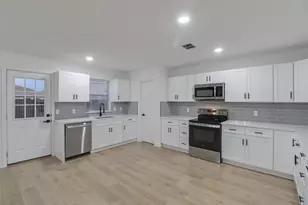 2924 Volturno Dr, Grand Prairie, TX 75052 - Photo 8