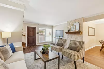 2001 Via Sevilla, Carrollton, TX 75006 - Photo 10