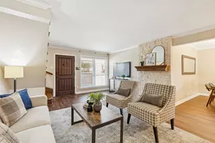 2001 Via Sevilla, Carrollton, TX 75006 - Photo 10