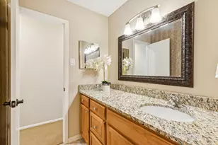 2001 Via Sevilla, Carrollton, TX 75006 - Photo 26