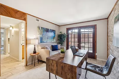 2001 Via Sevilla, Carrollton, TX 75006 - Photo 18