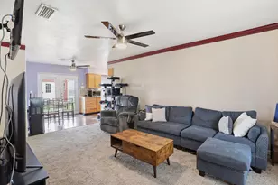 1813 Arkansas St, Gainesville, TX 76240 - Photo 4