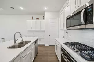 12986 Jk Ojha St, Farmers Branch, TX 75234 - Photo 10