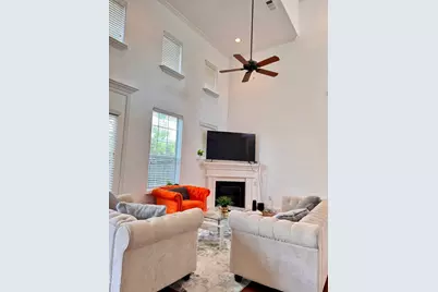 4406 Honfleur Court, Irving, TX 75038 - Photo 4