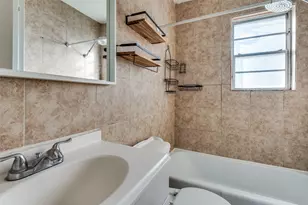 2217 Garden Oaks Dr, Irving, TX 75061 - Photo 16