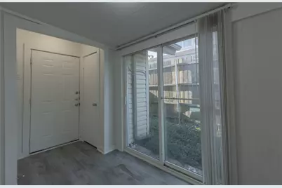 709 Arrowhead Circle, Garland, TX 75043 - Photo 16