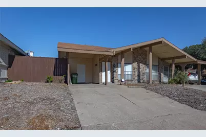 709 Arrowhead Circle, Garland, TX 75043 - Photo 2