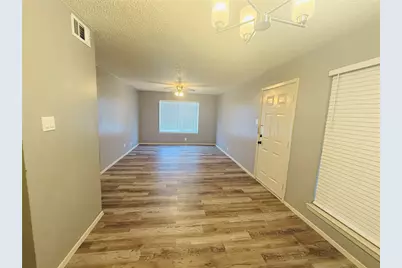 60 W Washington Street #206, Paris, TX 75460 - Photo 4