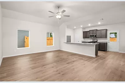 205 Southgate Drive, Terrell, TX 75160 - Photo 2