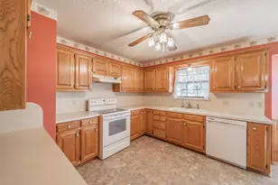 501 Lazy B Ln, Springtown, TX 76082 - Photo 12