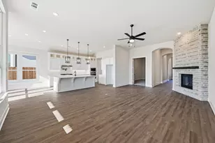 536 Lockhart St, Waxahachie, TX 75165 - Photo 10