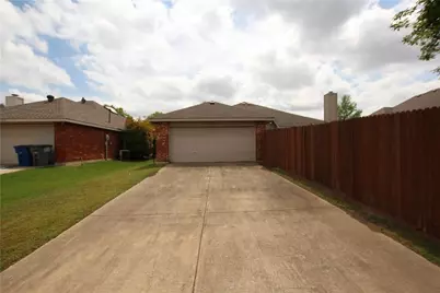1707 Barton Springs Court, Allen, TX 75002 - Photo 4