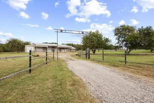 595 Pleasant Home Rd, Sherman, TX 75092 - Photo 2