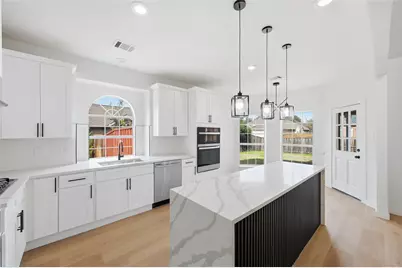 413 Cody Lane, Lewisville, TX 75067 - Photo 6