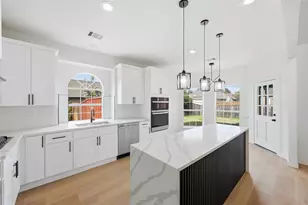 413 Cody Ln, Lewisville, TX 75067 - Photo 6