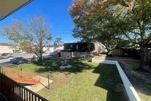 106 E Josephine Ave, Weatherford, TX 76086 - Photo 14