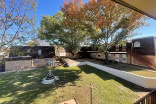 106 E Josephine Ave, Weatherford, TX 76086 - Photo 2