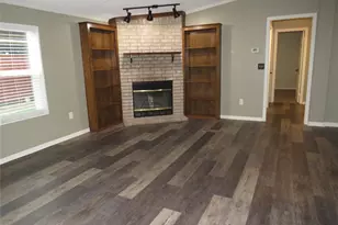 2151 Crockett St, Sanger, TX 76266 - Photo 8