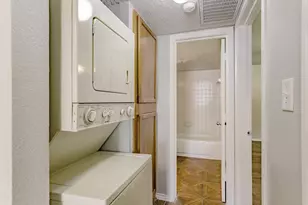 9823 Walnut St, Dallas, TX 75243 - Photo 16