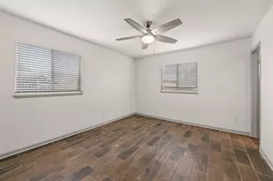 4300 Greenbriar Dr, Waco, TX 76705 - Photo 10