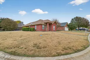 2029 Laney Dr, Sanger, TX 76266 - Photo 1
