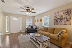 2029 Laney Dr, Sanger, TX 76266 - Photo 6