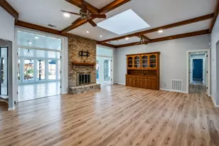 1807 S Crest, Carrollton, TX 75006 - Photo 18