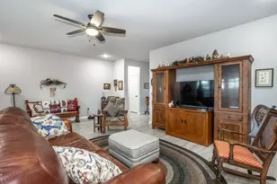 1135 Vintage Ave, Gainesville, TX 76240 - Photo 6