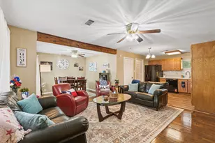 107 S Sheppard Dr, Euless, TX 76040 - Photo 4