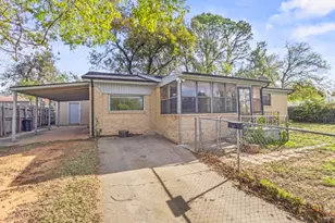 107 S Sheppard Dr, Euless, TX 76040 - Photo 2