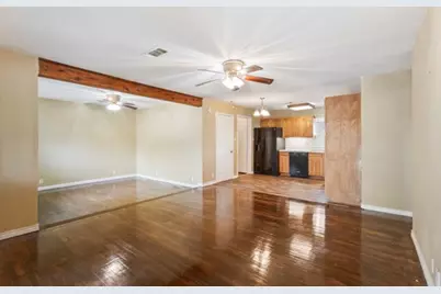 107 S Sheppard Drive, Euless, TX 76040 - Photo 4